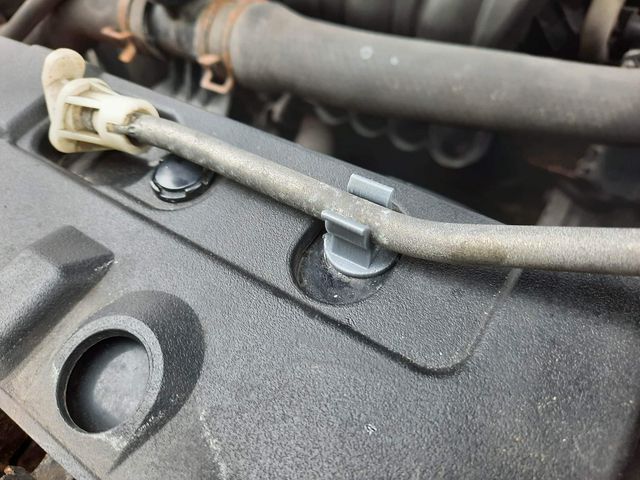 Hood prop rod clip for Mitsubishi, the creator's preview image